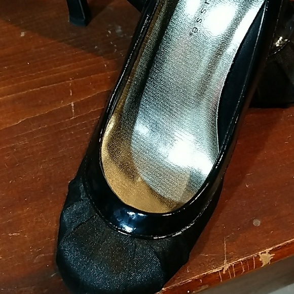 High heels - Picture 3 of 4